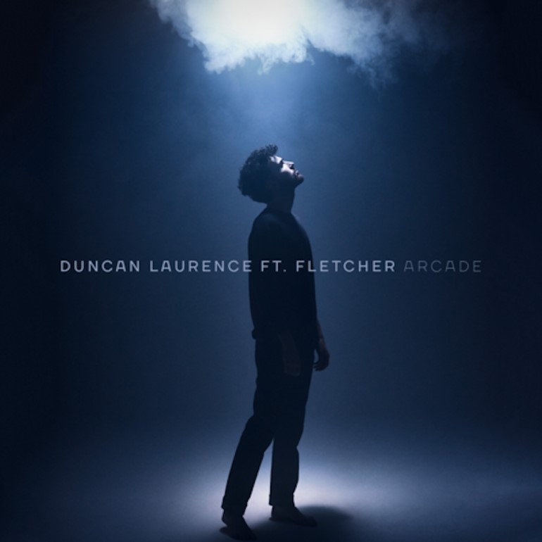Duncan Laurence – Loving You Is A Losing Game (Arcade)
