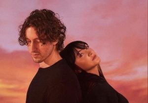 Dean Lewis & Julia Michaels – In A Perfect World